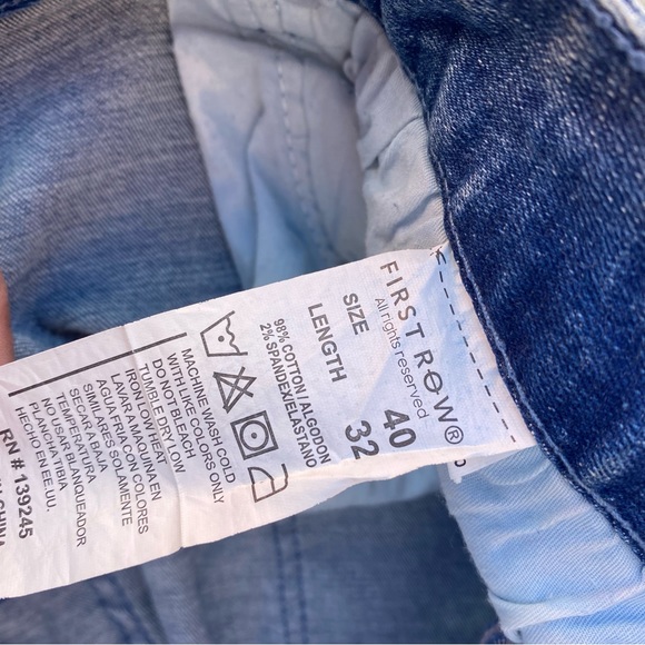 First Row Men's Denim Cargo Jeans Painted Distressed Size 40x32 NWT - Picture 7 of 8